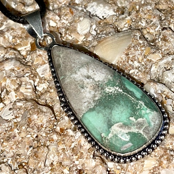 Green Variscite- Utahlite Pendant 2" - Picture 6 of 12